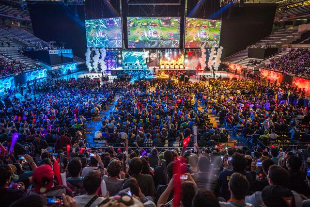 【lpl战报】iG 2-1 JDG：Wink回归首秀 iG成功让一追二