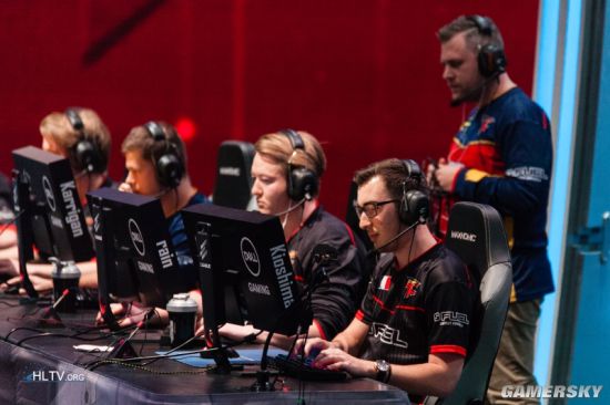 英雄联盟比赛：全球总决赛S10或许能让观众到场观看？！