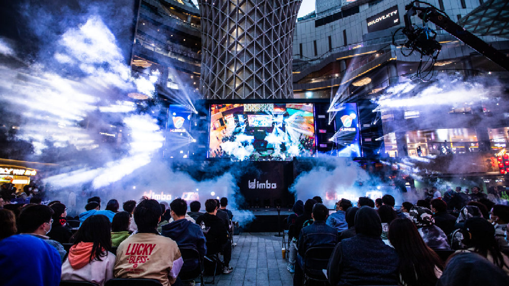 TES发布选手团建返图：先来感受一波哥几个的欢乐时光